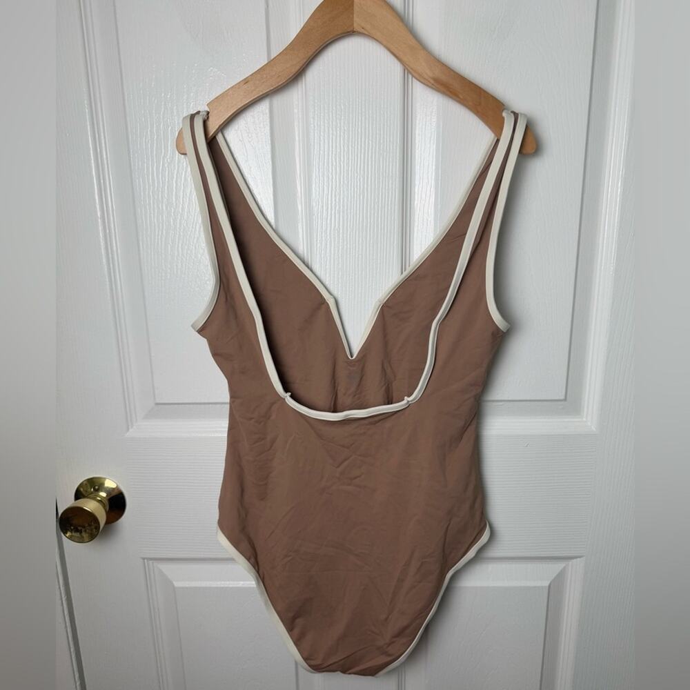 L*Space Coco One Piece Swimsuit in Saddle Cream XL - Picture 3 of 7